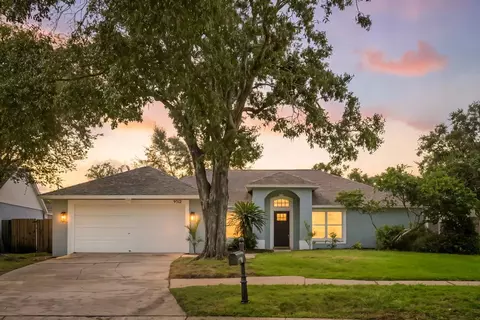 9212 Sunflower Dr, Tampa, FL 33647