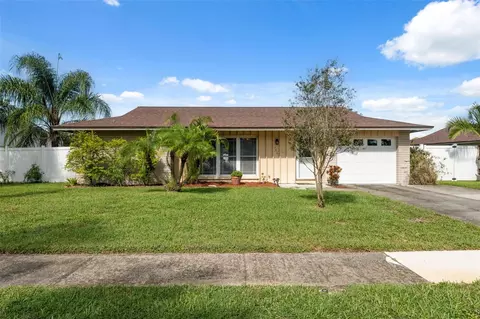 766 Anchorage Ln, Palm Harbor, FL 34685