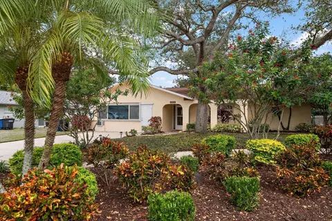 2850 Spring Lake Dr, Clearwater, FL 33759