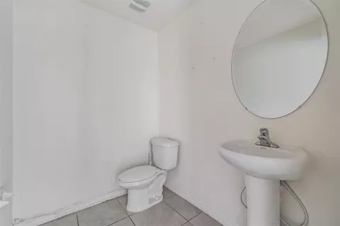 Bath - 12175 Water Ash Pl, Riverview, FL 33569 photo 1 of 6