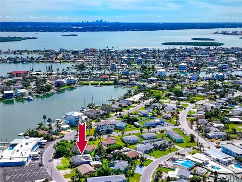 14204 E Parsley Dr, Madeira Beach, FL 33708 photo 6