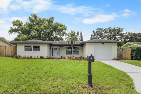 1946 Sierra Cir S, Largo, FL 33770