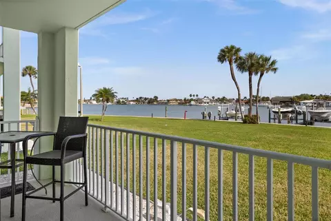 400 64th Ave #105, Saint Pete Beach, FL 33706
