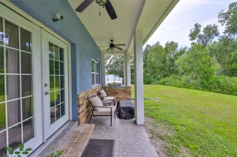 8920 Williams Rd, Seffner, FL 33584