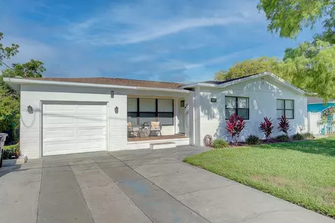 905 S Betty Ln, Clearwater, FL 33756