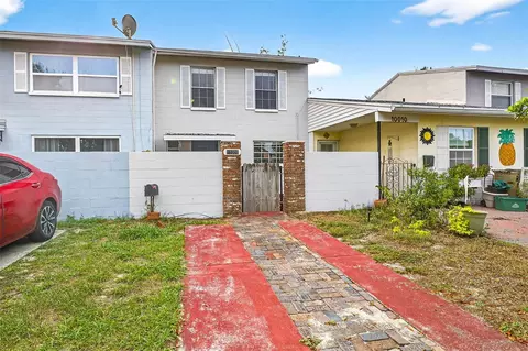 10008 Oak Hill Dr, Temple Terrace, FL 33617