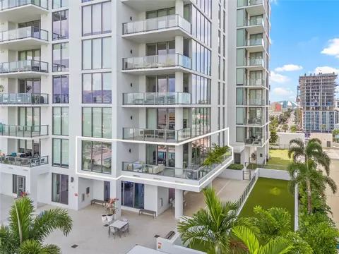 301 1st St S #803, Saint Petersburg, FL 33701