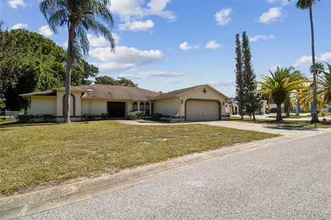 13408 Whitby Rd, Hudson, FL 34667