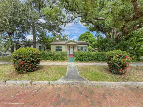 4327 3rd Ave S, Saint Petersburg, FL 33711