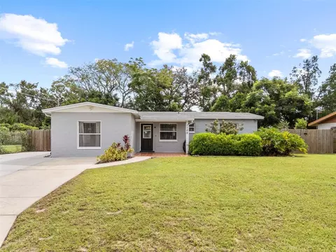 1109 W Camellia Dr, Brandon, FL 33510