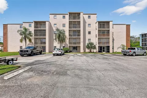 5541 Bay Blvd #203, Port Richey, FL 34668