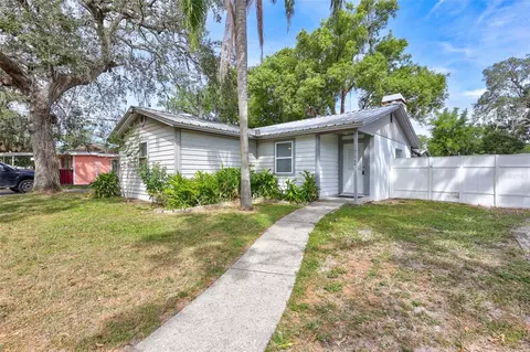 1712 N Club Ct, Tampa, FL 33612