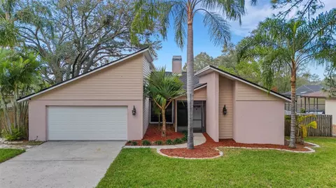 2826 Kavalier Dr, Palm Harbor, FL 34684