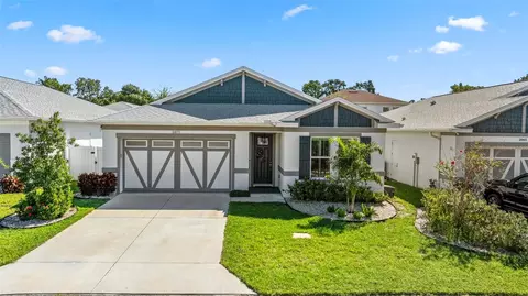 2071 Paragon Cir W, Clearwater, FL 33755