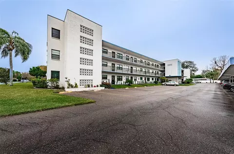 5969 Terrace Park Dr N #304, Saint Petersburg, FL 33709