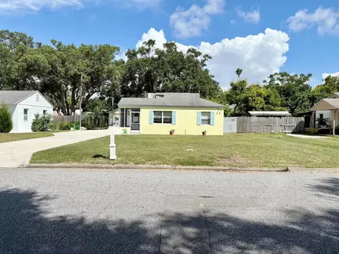 1427 Santa Anna Dr, Dunedin, FL 34698