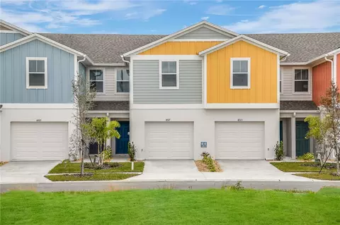 3714 King Hill Dr, Haines City, FL 33844