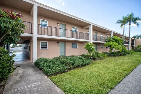 12300 Park Blvd #219, Seminole, FL 33772