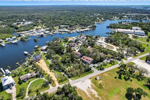 5152 S Swiftwater Way, Homosassa, FL 34448
