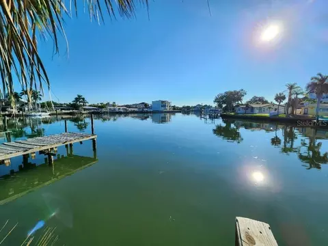 1450 Sea Gull Dr S, Saint Petersburg, FL 33707