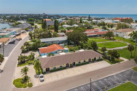 2308 Bay Blvd, Indian Rocks Beach, FL 33785