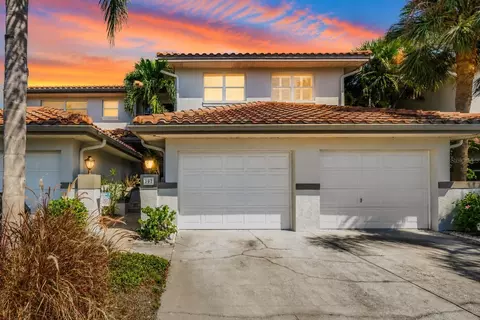 903 Pinellas Bayway S #302, Tierra Verde, FL 33715
