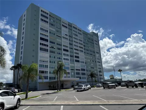 31 Island Way #1107, Clearwater Beach, FL 33767
