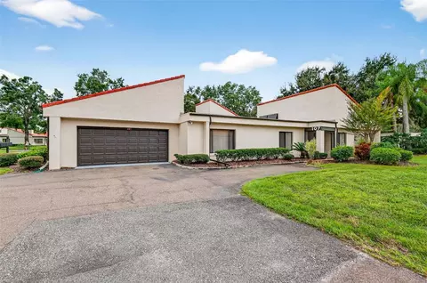 107 Seville Ct N, Plant City, FL 33566