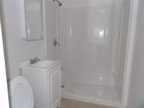 Bath - 497 Normandy Rd, Madeira Beach, FL 33708 photo 3 of 6