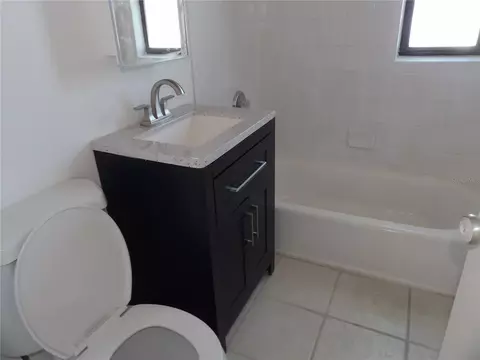 Bath - 497 Normandy Rd, Madeira Beach, FL 33708 photo 5 of 6