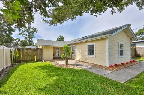 2104 W Powhatan Ave, Tampa, FL 33603