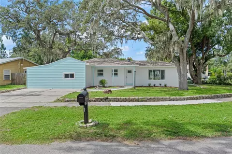 2026 Pinecrest Way, Clearwater, FL 33755