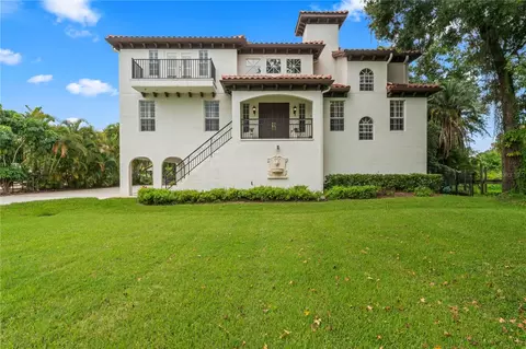2914 N Shoreview Pl, Tampa, FL 33602