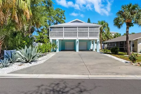 206 14th Ave, Indian Rocks Beach, FL 33785