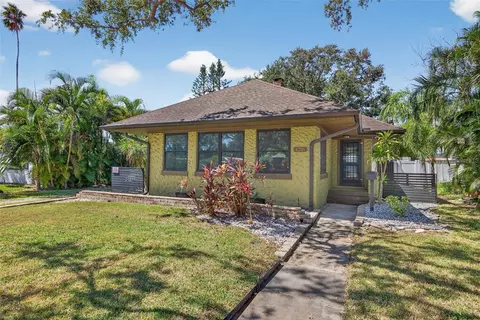 4218 Harrisburg St NE, Saint Petersburg, FL 33703