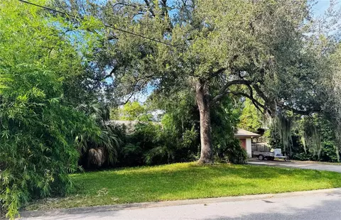 2947 Hickory Dr, Largo, FL 33770