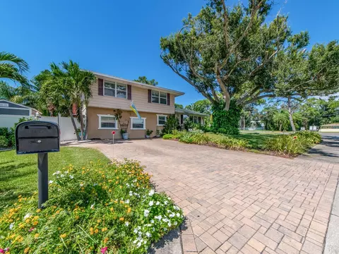 7796 132nd Way, Seminole, FL 33776