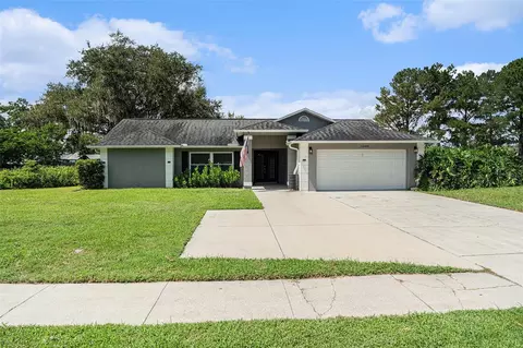 18408 Hanna Rd, Lutz, FL 33549