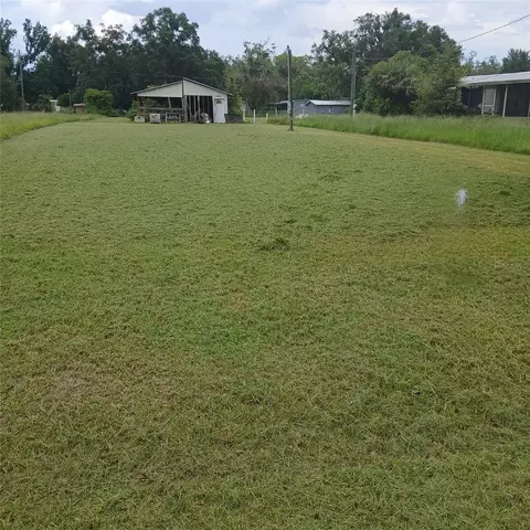 38137 Huff Dr, Zephyrhills, FL 33542