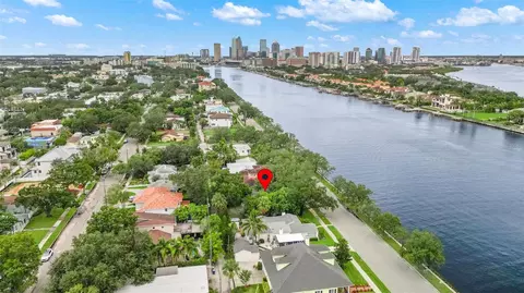 424 Channel Dr, Tampa, FL 33606