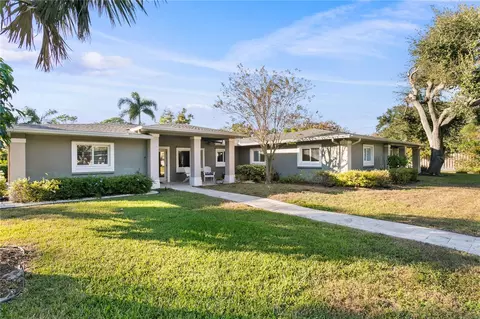 400 63rd St N, Saint Petersburg, FL 33710