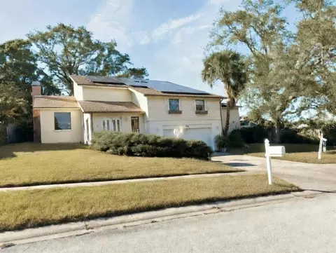 628 Timber Ln, Tarpon Springs, FL 34689
