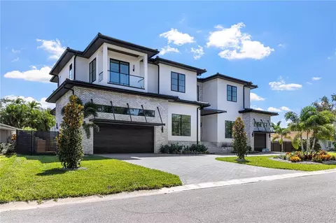 944 31st Ter NE, Saint Petersburg, FL 33704