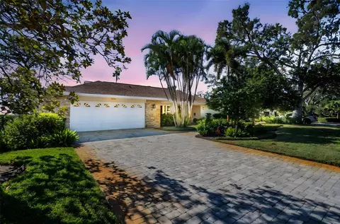 1100 Friendly Way S, Saint Petersburg, FL 33705