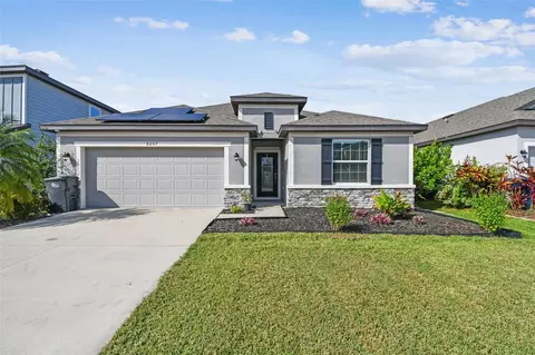 Exterior - 8207 Abalone Loop, Parrish, FL 34219 photo 2 of 8