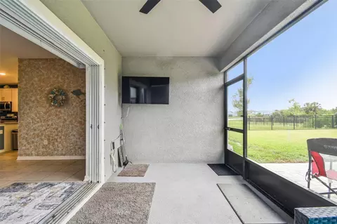 Exterior - 8207 Abalone Loop, Parrish, FL 34219 photo 5 of 8