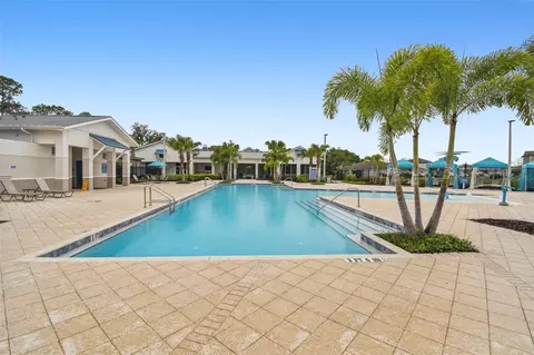 Exterior - 8207 Abalone Loop, Parrish, FL 34219 photo 7 of 8