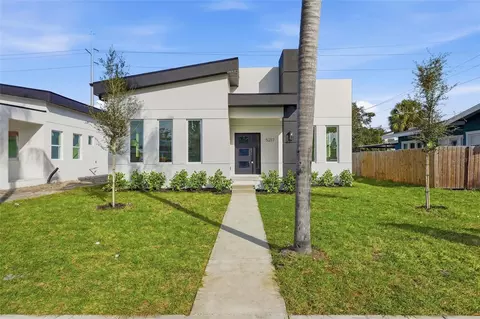 5217 4th Ave S, Saint Petersburg, FL 33707
