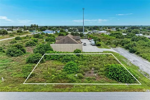 3090 Cardiff St, Punta Gorda, FL 33983