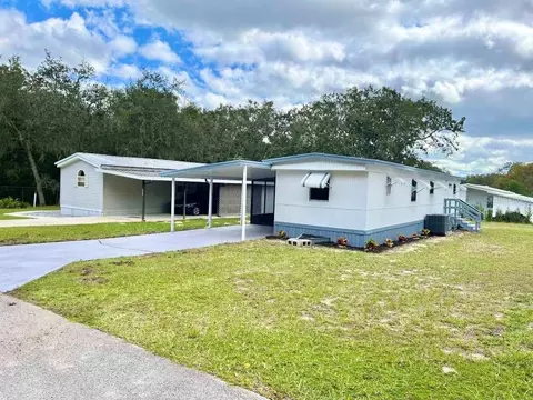 35004 Hawkiowa Rd, Dade City, FL 33523